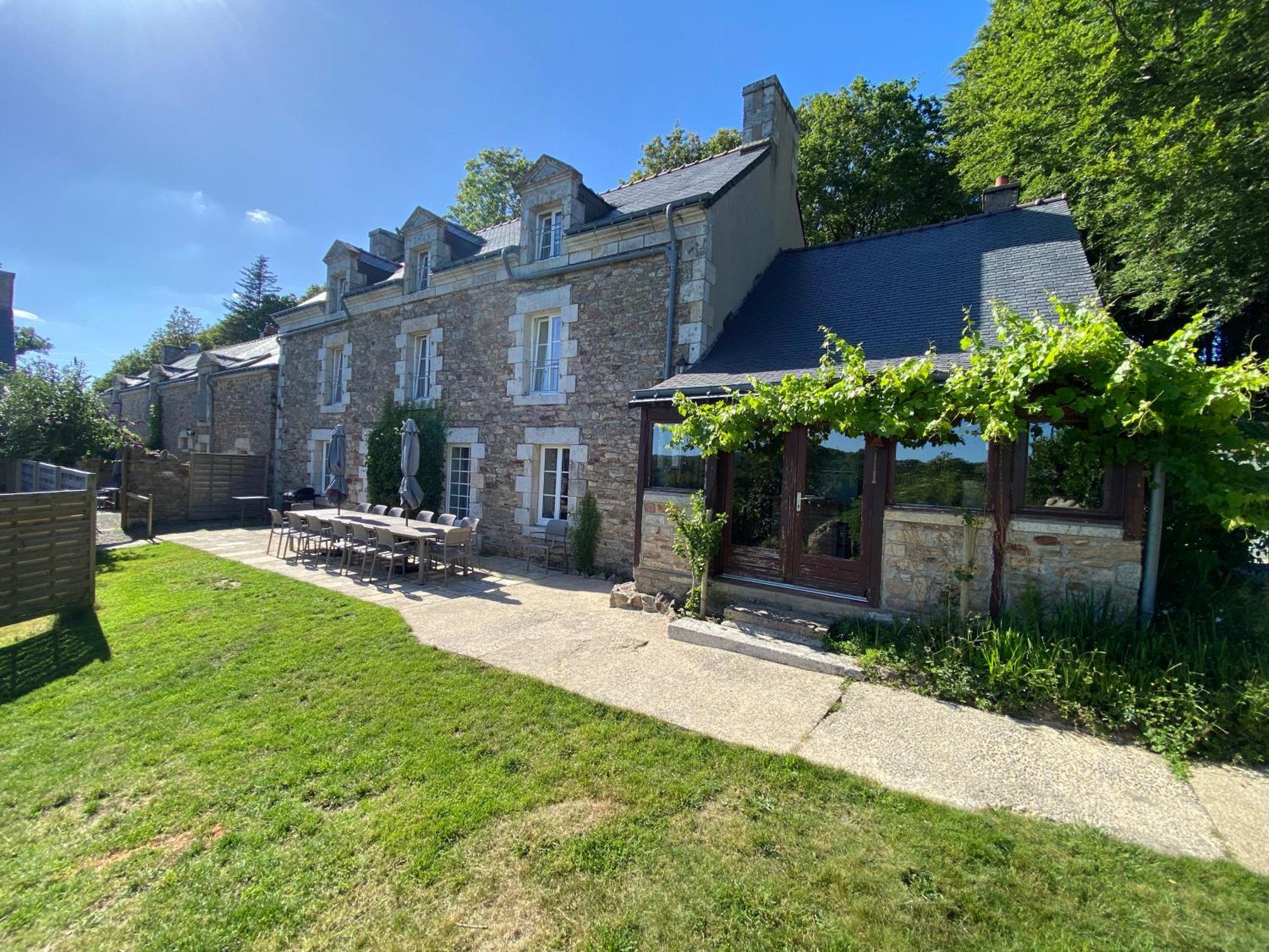 Domaine De Lann Kerhuerh Guest House La Chapelle-Neuve  Exterior photo